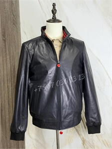 Кожаная куртка KITON 172701