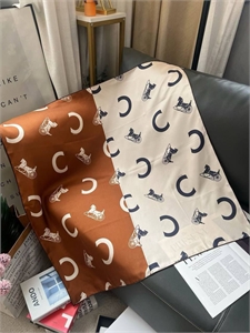 Платок CELINE 100 % Шелк 173228