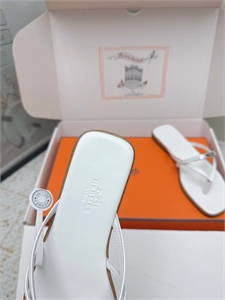 Шлепанцы HERMES 173447