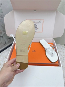 Шлепанцы HERMES 173447