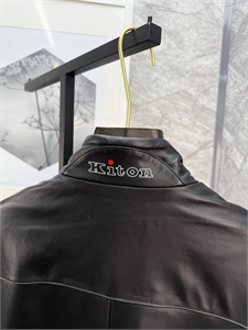 Кожаная куртка KITON 173636