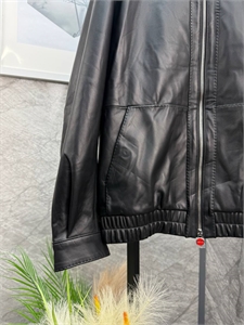 Кожаная куртка KITON 173636