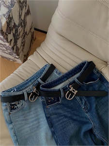 Джинсы CHANEL 173811