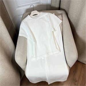 Костюм  BRUNELLO CUCINELLI 173996