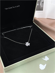 Серьги Van Cleef 174066