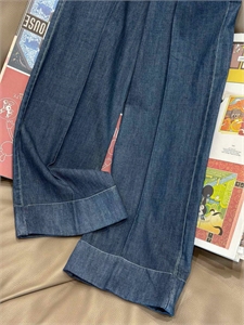 Джинсы VALENTINO 174225