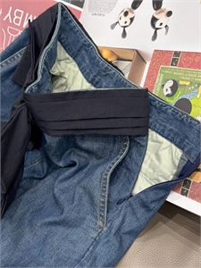 Джинсы VALENTINO 174225