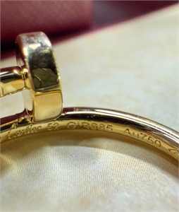 Кольцо CARTIER 174267