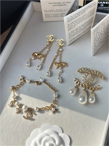 Серьги - Лев CHANEL 174374