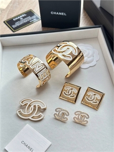 Брошь CHANEL 174388