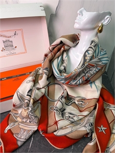 Платок HERMES 174526