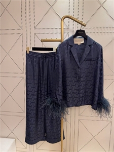 Костюм VALENTINO 175284