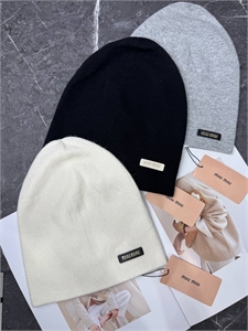Шапка MIU MIU 103780
